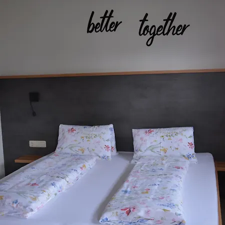 アパート Weisse Urlauben Am Wolfgangsee ザンクト・ギルゲン