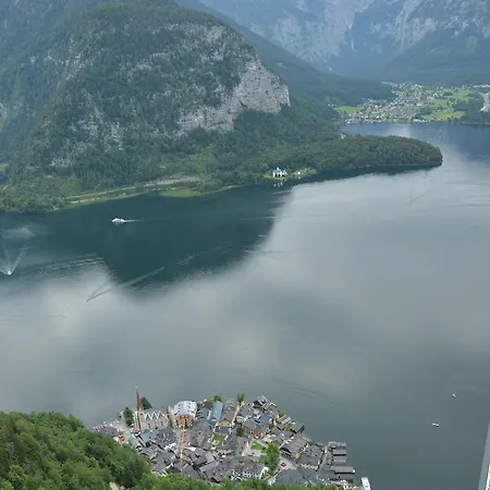 Weisse Urlauben Am Wolfgangsee アパート ザンクト・ギルゲン